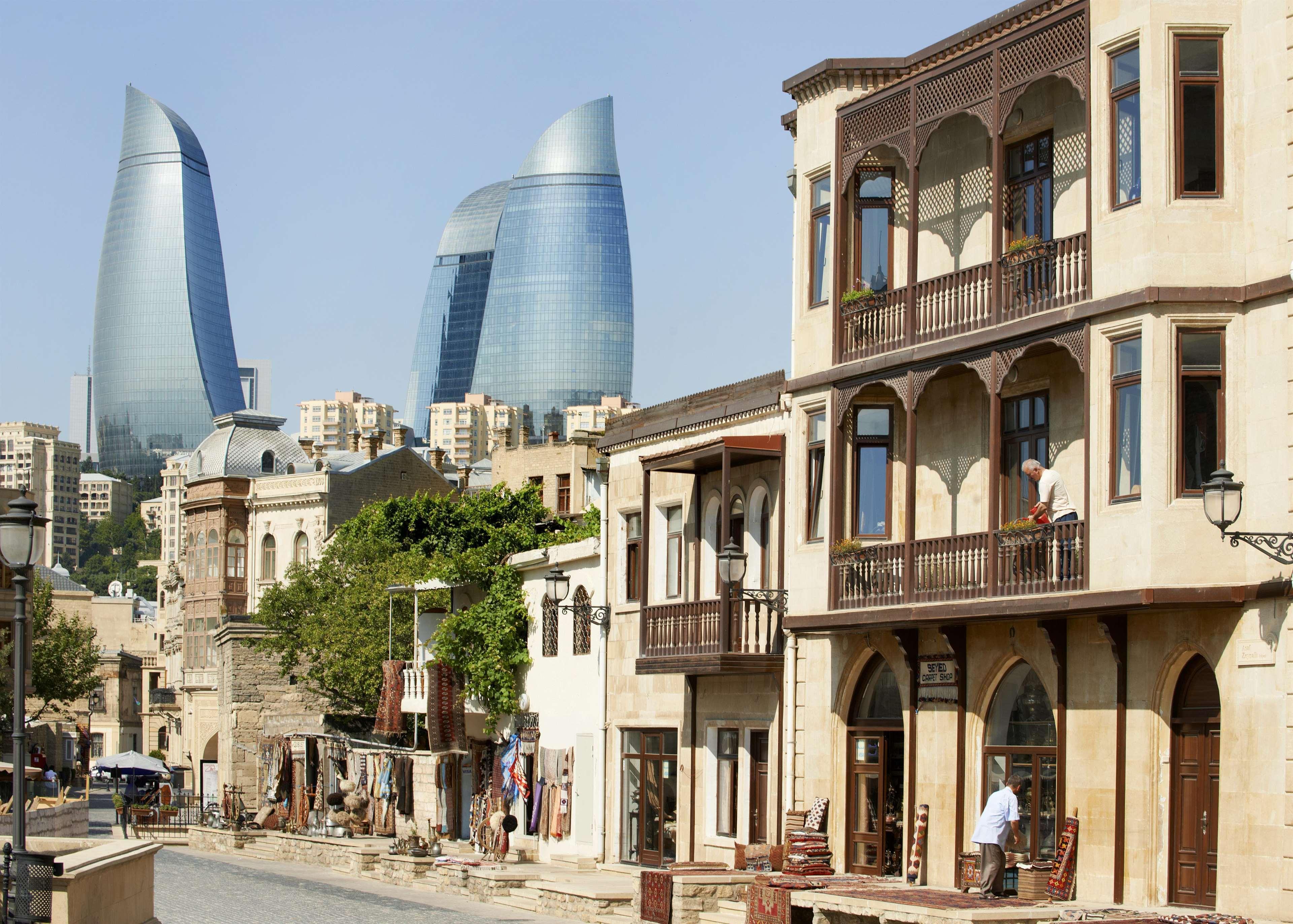 Hôtel Fairmont Baku, Flame Towers Extérieur photo